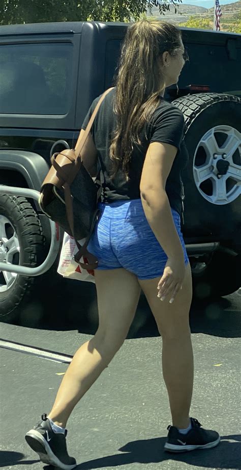 Two sexy college pawgs with perfect ass and massive VPL - Spandex