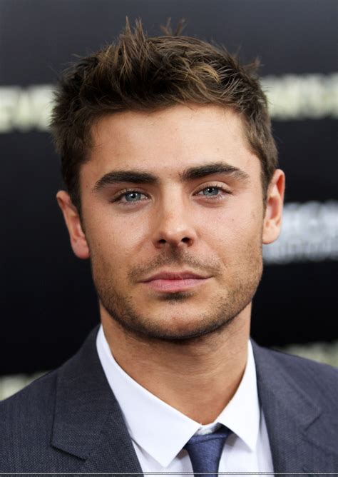 Zac Efron - New Years Eve New York PREMIERE - Zac Efron Photo (27500915 ...