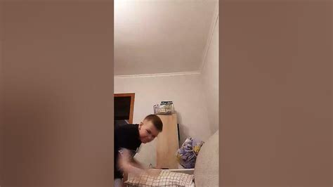 я убираю крошки #мем - YouTube