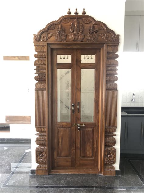 Front Door Design Wood | Halloween Decor