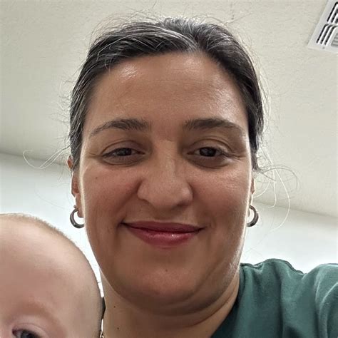 Pelin Isik - Teaching Associate - Amazing Explorers Academy | LinkedIn