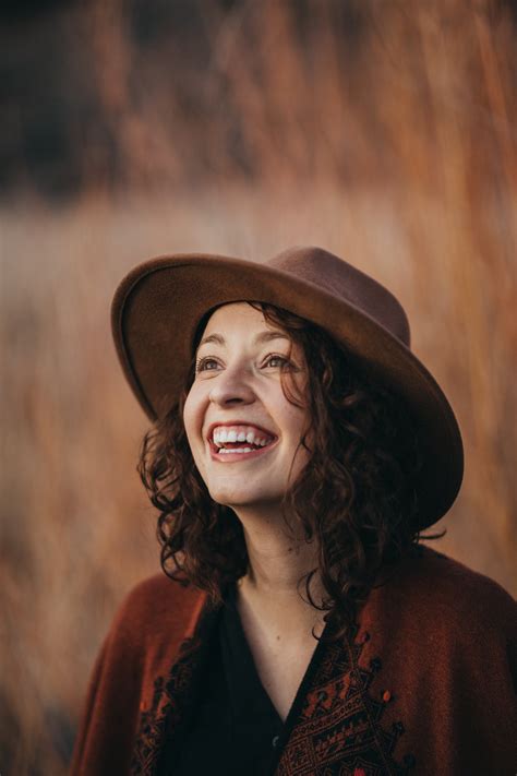 About — Hannah Lou Woods