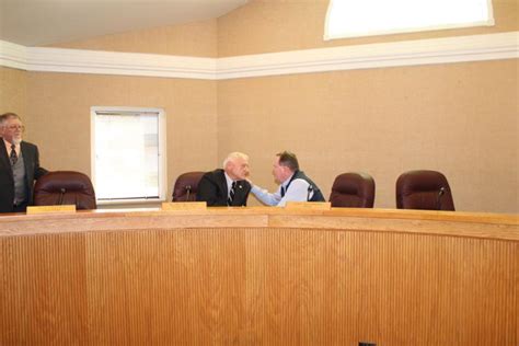 elizabethton city council starts  term  familiar faces local