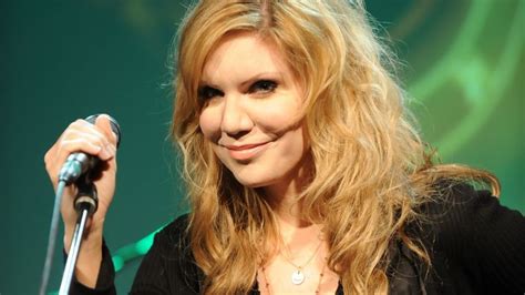 Pictures of Alison Krauss