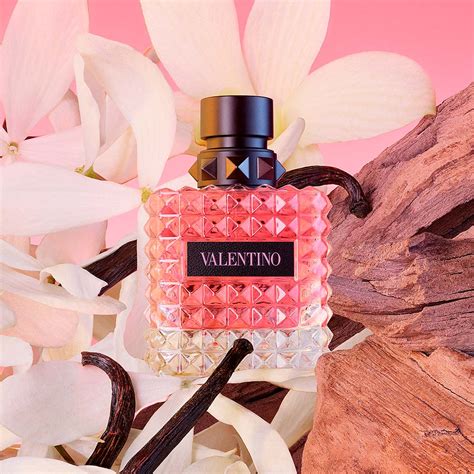 Born In Roma For Her: Floral Ambery Fragrance | Valentino Beauty