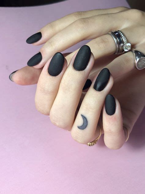 Velvet black nails - unghie nere opache