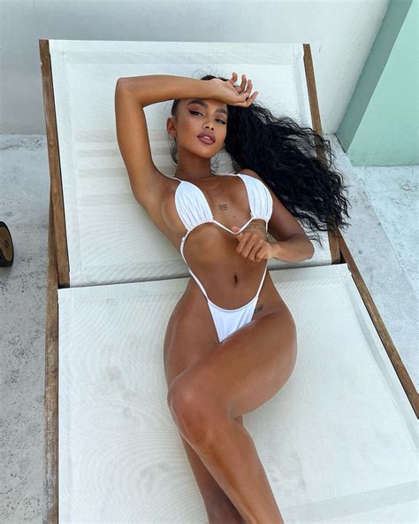 Anna Asister (@carlaasister) • Instagram photos and videos