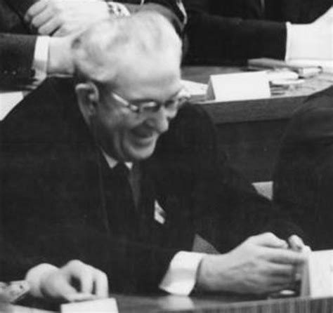 Bývalý sovietsky vodca Jurij V. Andropov sa narodil pred 100 rokmi