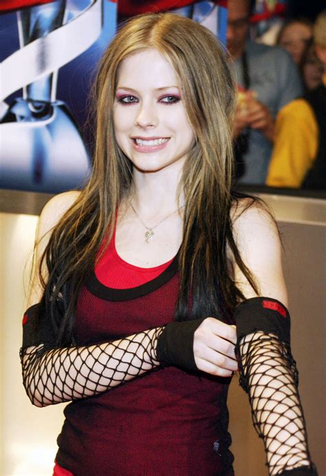 AVRIL LAVIGNE at Juno Awards in Edmonton 04/05/2004 – HawtCelebs