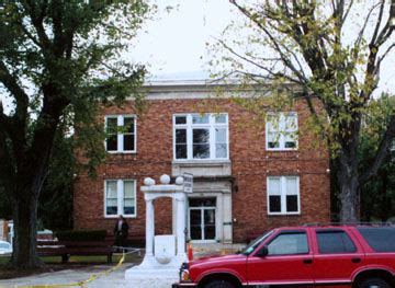 trigg county courthouse  kentucky