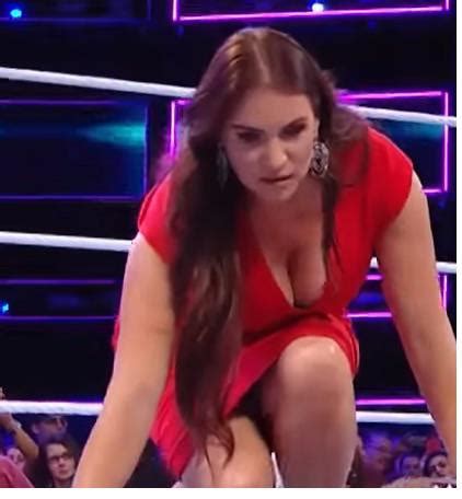 Massive Cleavage!! : StephanieMcMahon