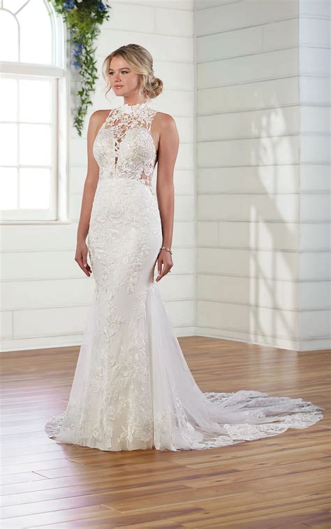 White Lace Halter Wedding Dresses