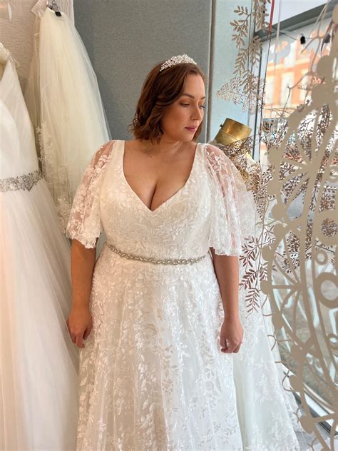 Wedding dresses with angel sleeves 60 photos - Astyledwedding.com