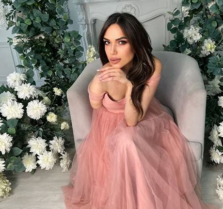 Jessica Amputee