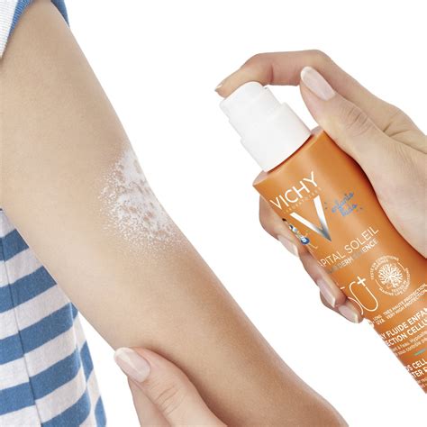 Vichy защитный спрей для детей SPF 50+ Capital Soleil купить в Москве ...