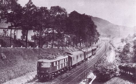 E 18