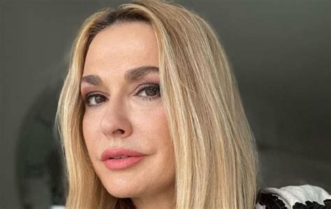 Ольга Сумська поділилася архівними фото зі своєю старшою донькою ...