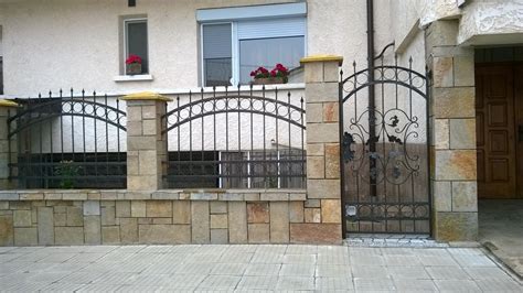 Врати от ковано желязо и други