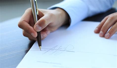 Трудовой договор с иностранцем в 2025 году: порядок заключения
