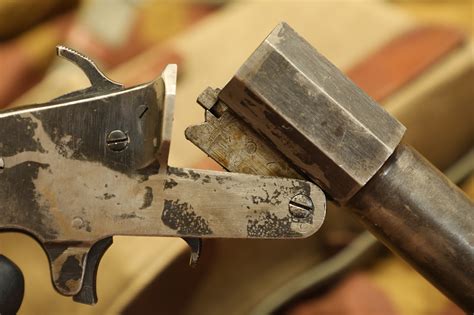 Сигнальный пистолет ОСП-30 1941 года №НС105 купить по выгодной цене с ...
