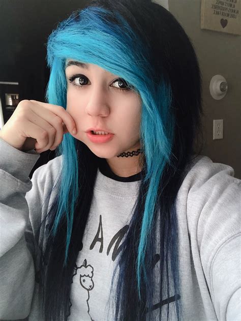 Emo Hairstyles Curly Hair | dev.onallcylinders.com