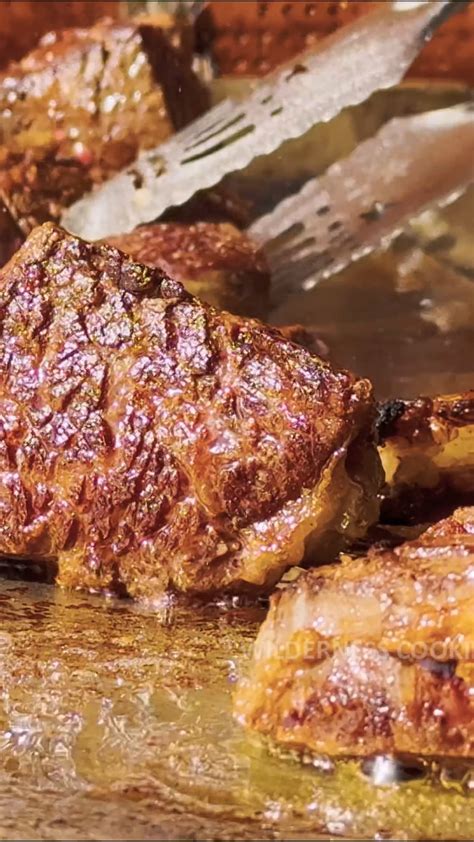 Daily life in a Mountain Village in Azerbaijan! Harvesting Peaches and