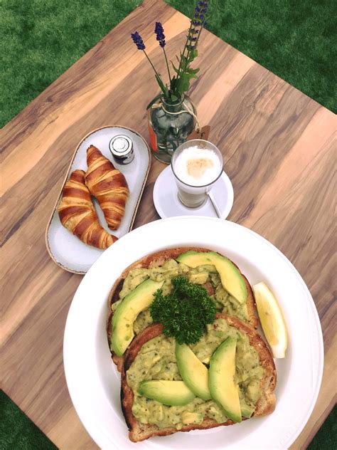 Our new "Breakfast Menu" starts today!... - Hotel Collingwood