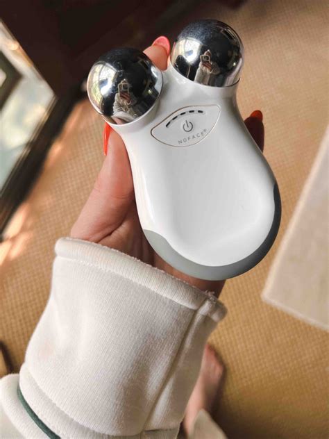My Review of 2 NuFACE Devices That Contour the Face and Smooth Fine ...