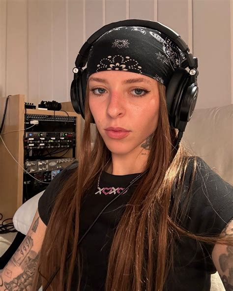 Young Miko 💗 | Famosas guapas, Celebridades, Ver a mi novia