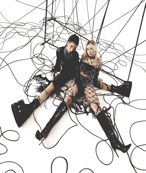 Duo Clara x Sofia lança primeiro álbum da carreira “NADA DISSO É PRA