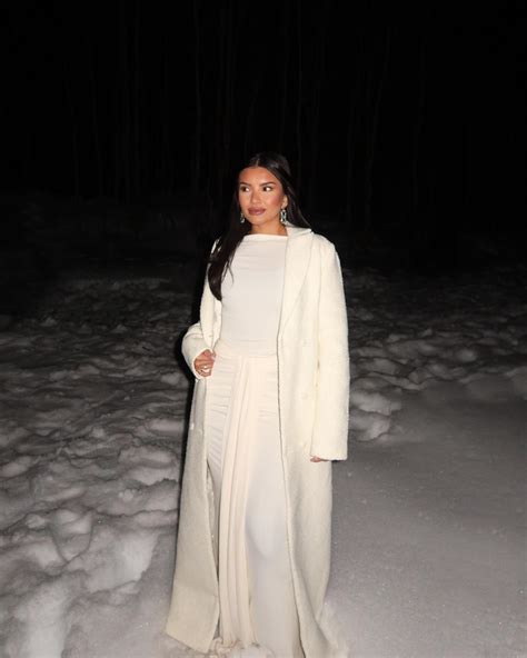 Pia Shah | memories made sweeter this season with @godiva. nothing says