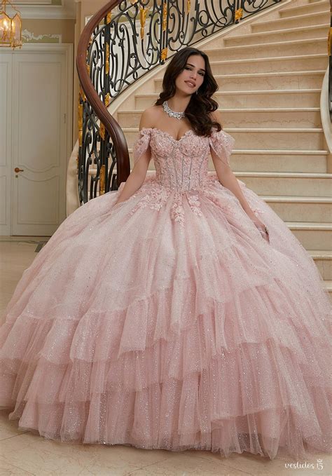 Rosas – Vestidos 15