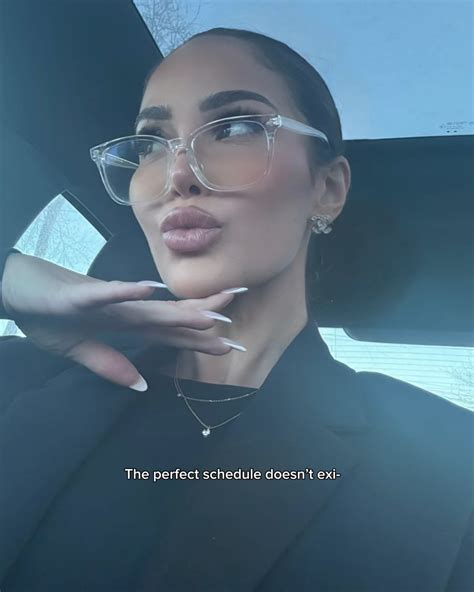 VANESSA PIUNNO: Piunno Beauty Academy | Been that girl since 1999 🤭