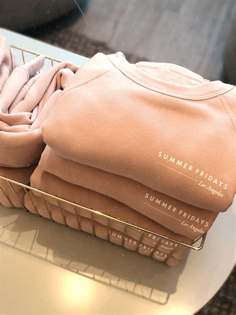 Summer Fridays / Mejuri Pop-Up on Behance