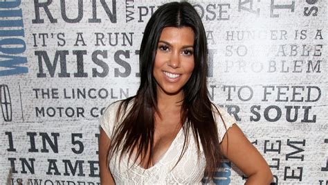635531457943881445-Kourtney-Kardashian-CelebSuper.jpg?width=3200&height