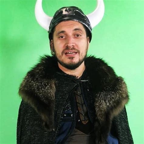 Паша Техник - chords (3), video (2), lyrics (3)