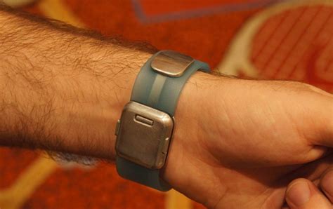Представлен ремешок, который сделает ваши Apple Watch еще умнее ...