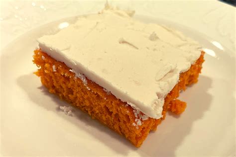The Best 2 Ingredient Pumpkin Cake • Start with the Bed