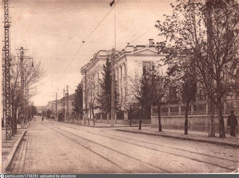 Гоголевская улица. Дворец труда