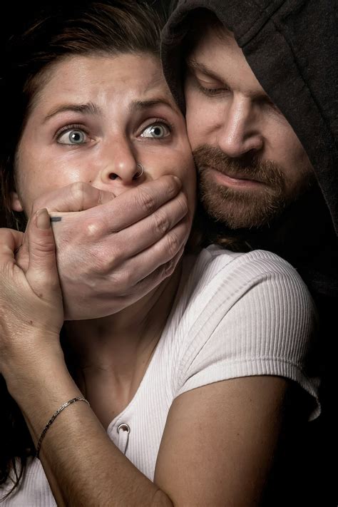 7 Signs You're Dealing With A SkipTheGamesNC Scam Image 4