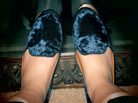 Kind of indie: OBSESSION WITH VELVET GETTING WORST