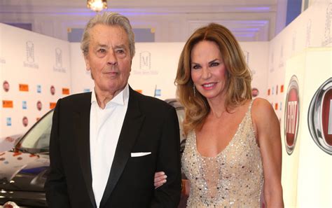 Photo : Alain Delon et Rosalie van Breemen - Soirée "Movie meets Media ...
