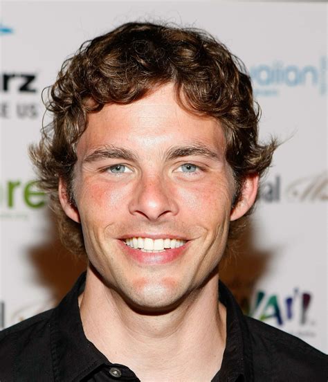 Download Actor James Marsden looking effortlessly cool in a casual nude