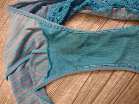 Very smelly panties.. : r/panty_crush