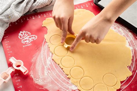 Linzer Cookies Recipe