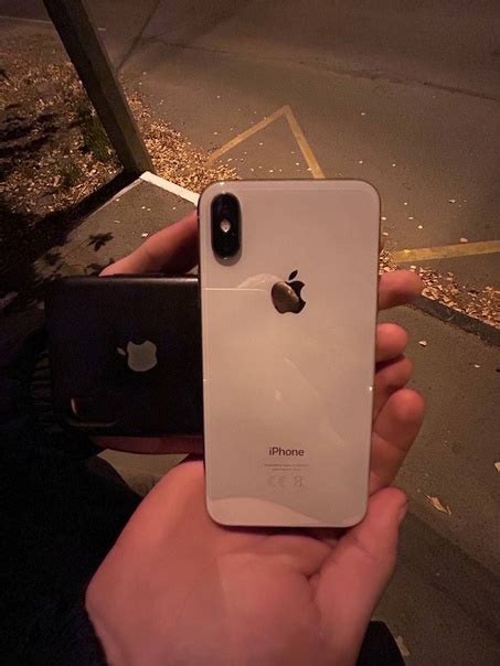 iPhone X 64 Задняя крышка целая , имеются мелкие потёртости Экран ...