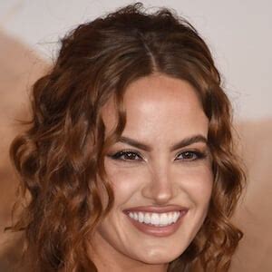 haley kalil age famille biographie famous birthdays