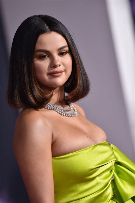 Selena Gomez : r/Celebhub