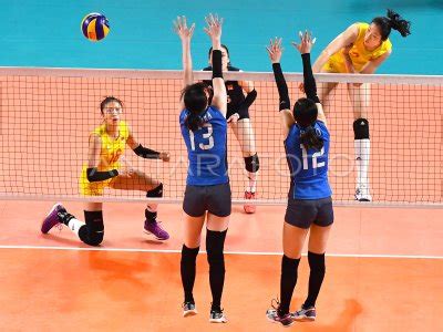 voli semifinal putri jepang  china antara foto