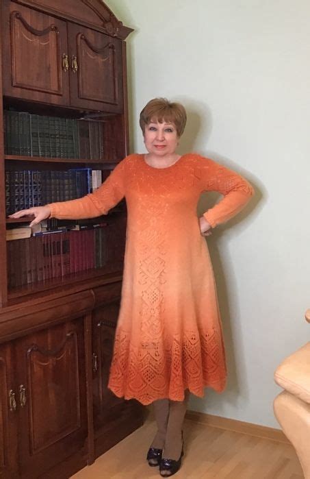 Платье из пряжи градиентного крашения | Платье-свитер, Платья, Связаные ...